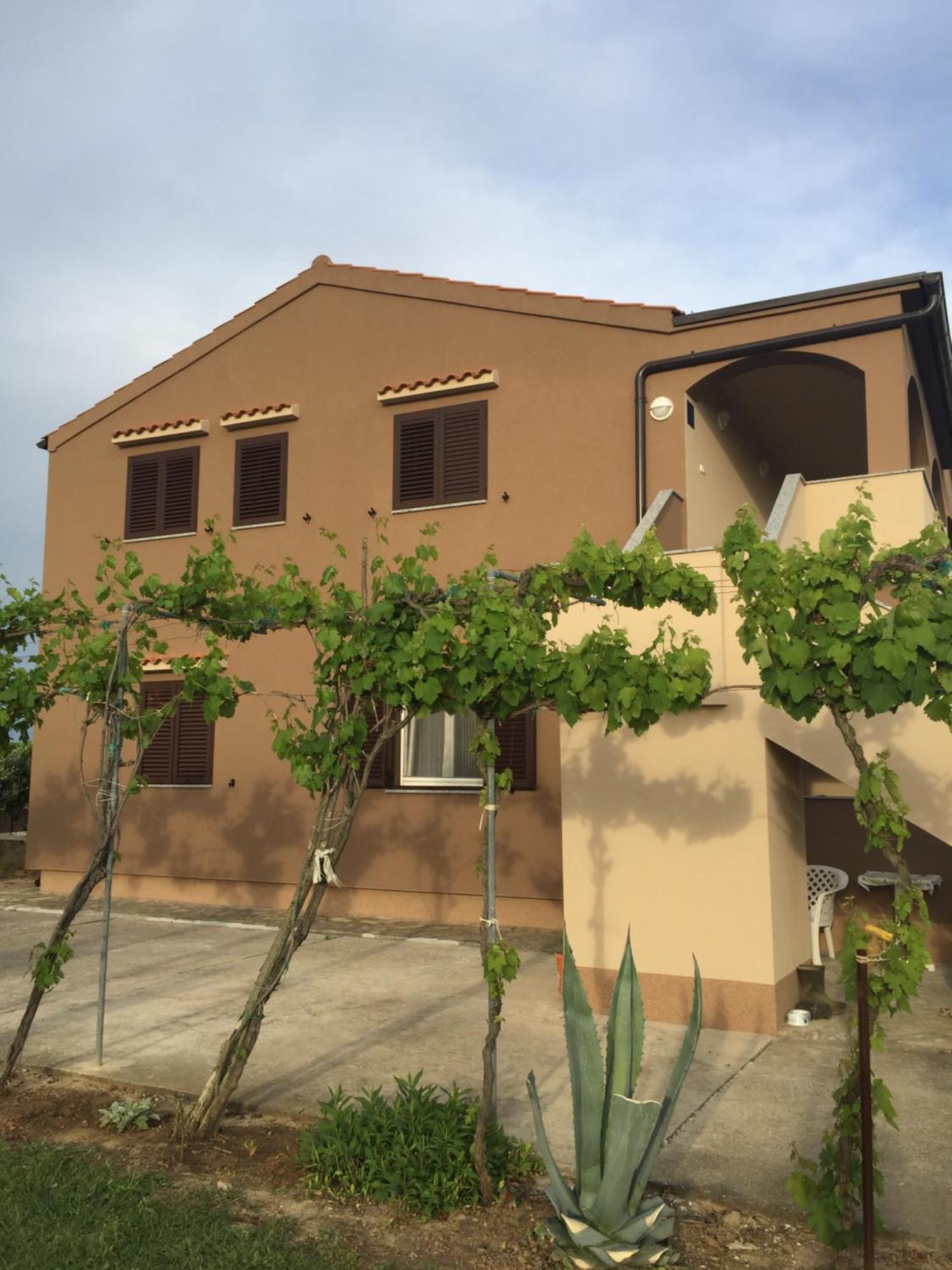 Apartments Anka Nin Bagian luar foto